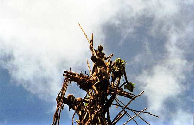 history of bungee jumping